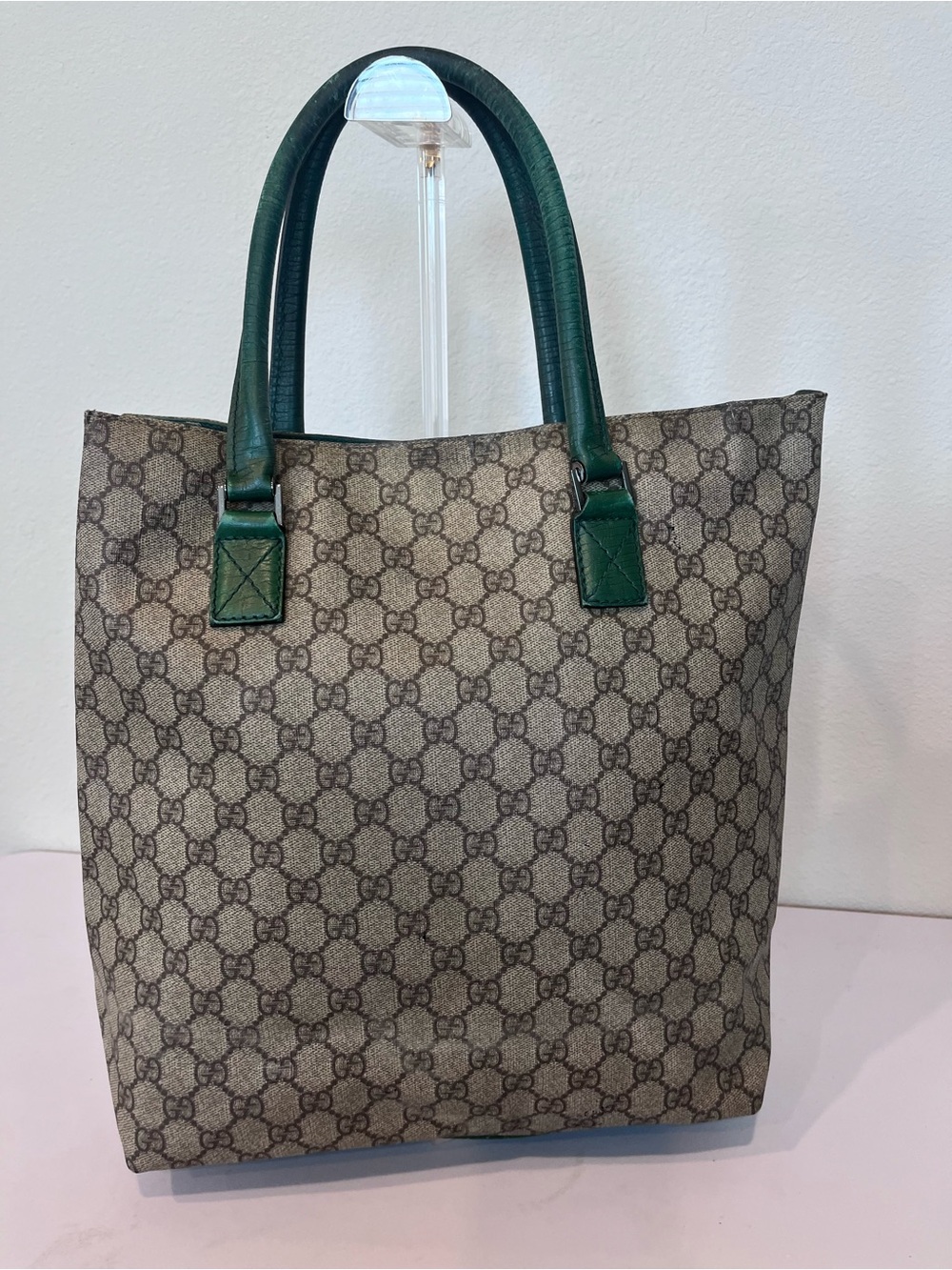 GUCCI GG SUPREME CANVAS LARGE TOTE. - Picture 6 of 14